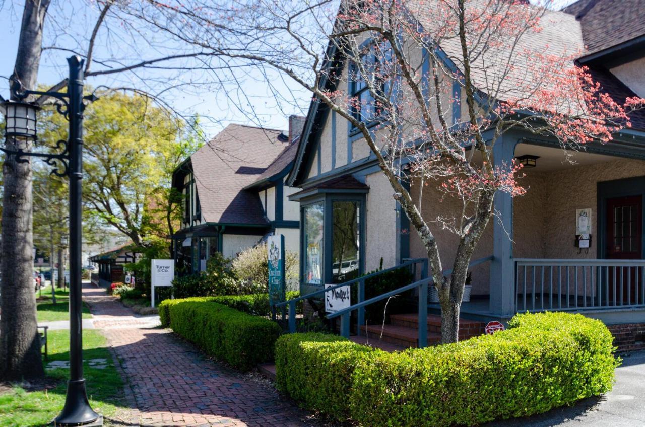 8 Village Lane 100 * Asheville